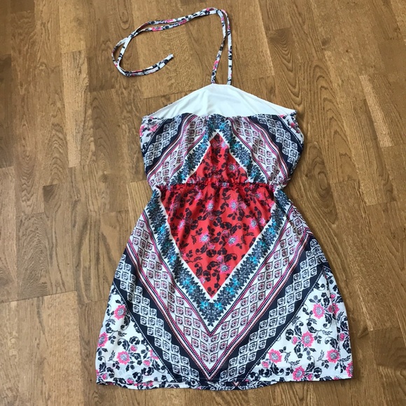 Dress - Picture 6 of 7